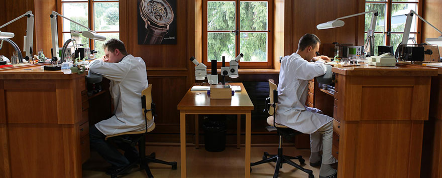 真力时手表跑快（真力时表壳维修）